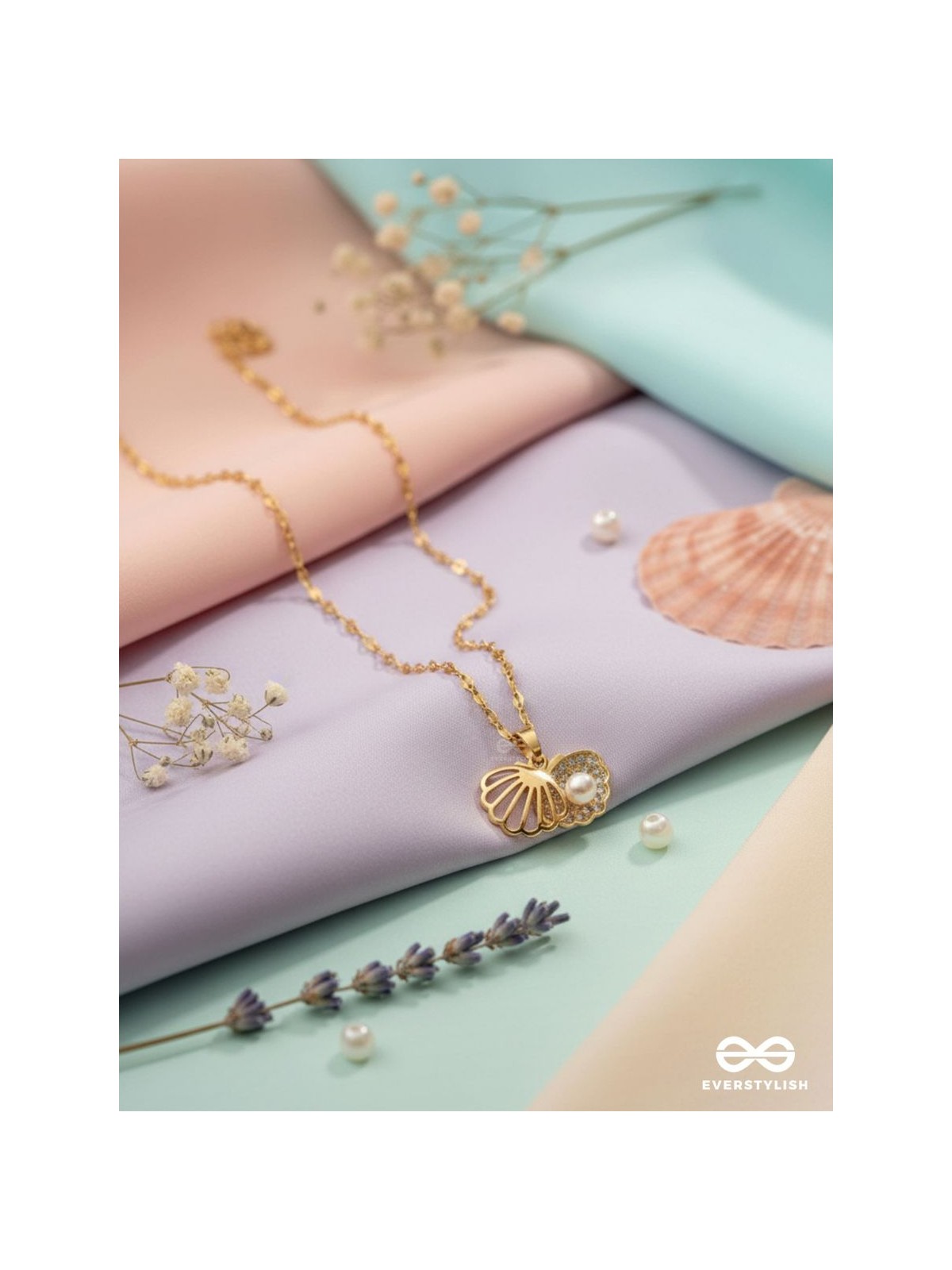 Golden Seashell - Pearl Embellished Pendant