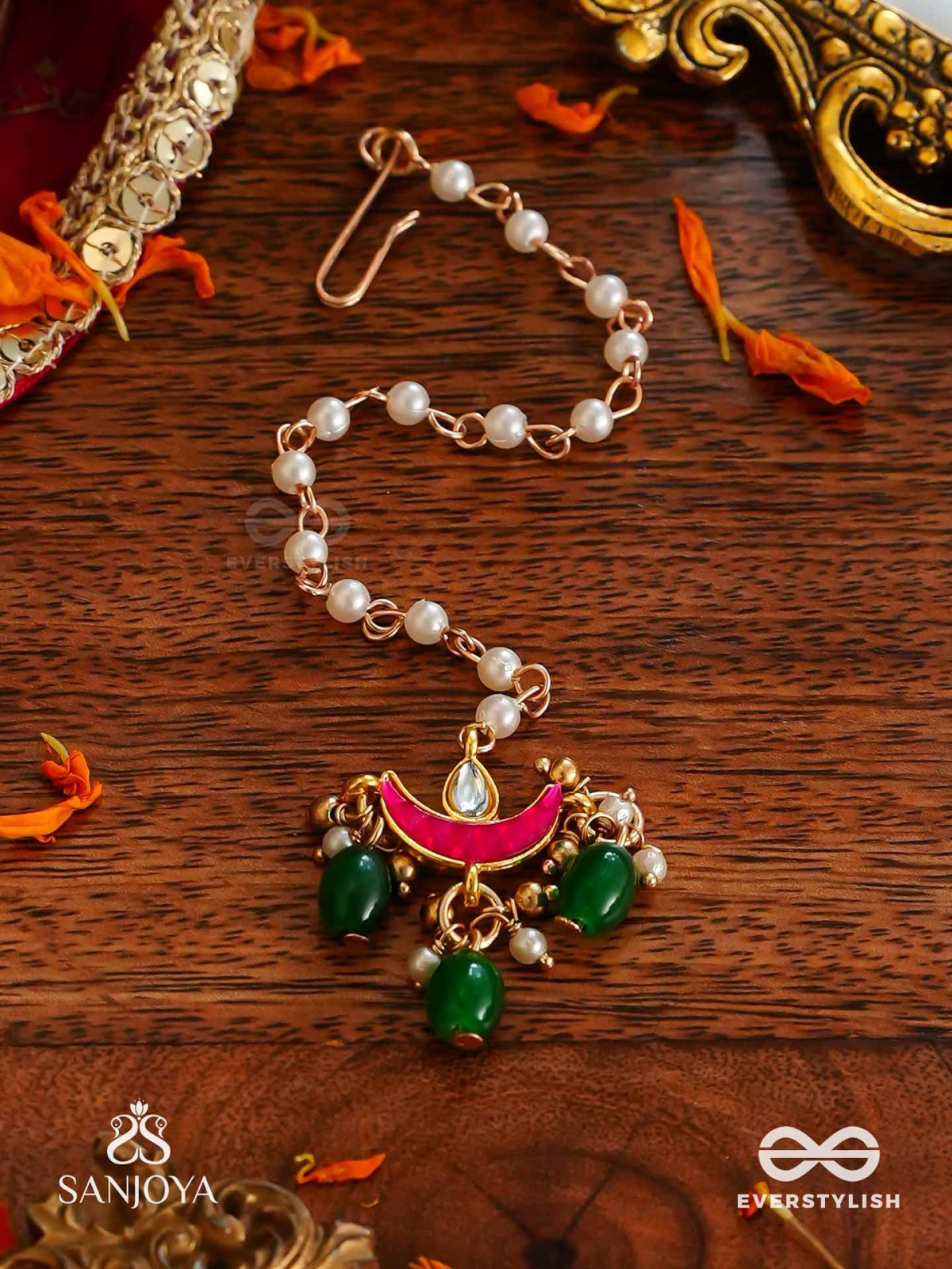 SHASHIRATNA- JEWEL OF THE MOON - HANDMADE KUNDAN SET WITH NECKLACE, EARRINGS AND MAANGTIKA