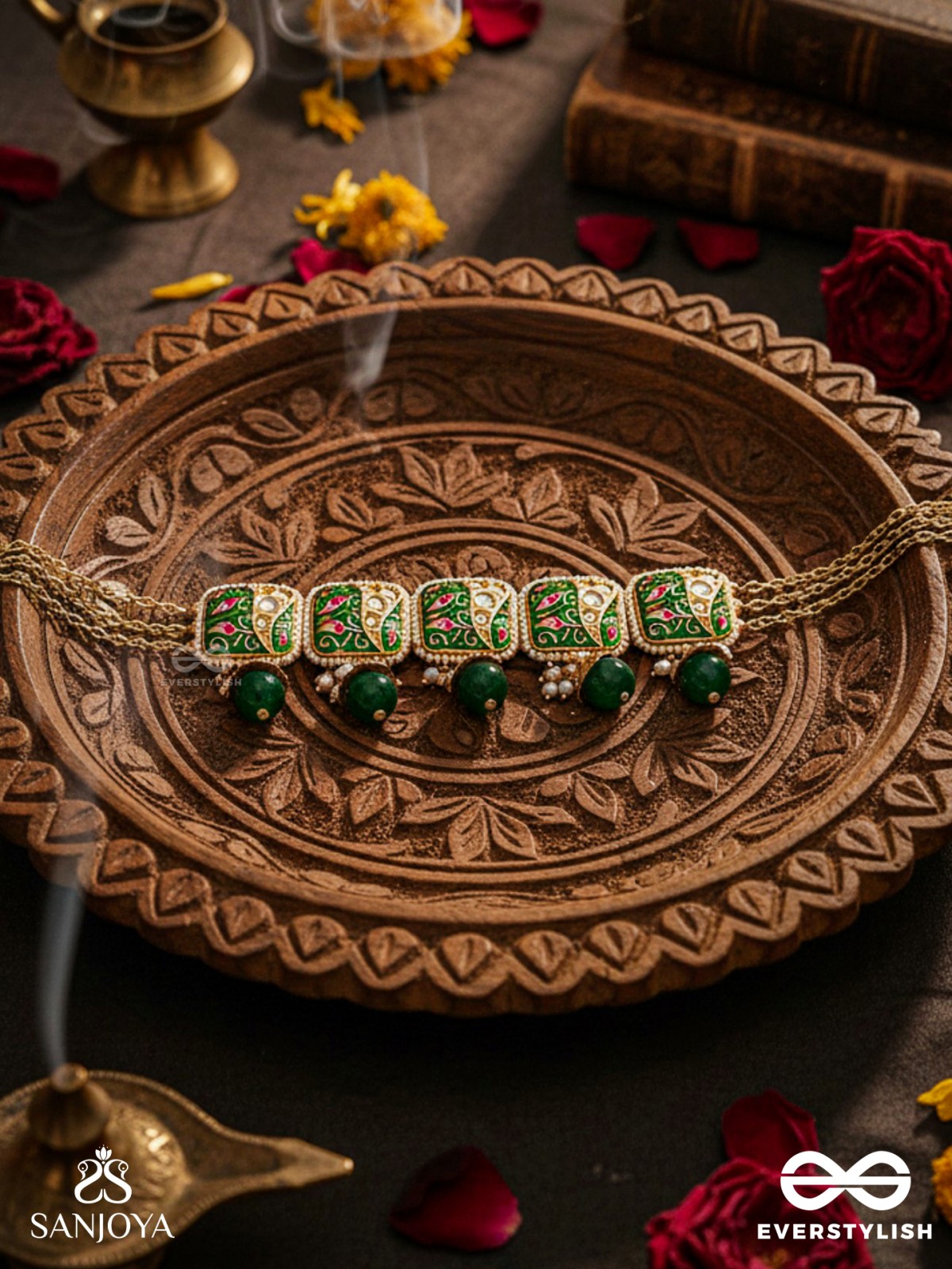 VANASHREE - QUEEN OF THE FOREST- MESMERIZING NECKLACE WITH VIBRANT GREEN AND GOLDEN ACCENTS, ADORNED WITH KUNDAN AND PEARLS