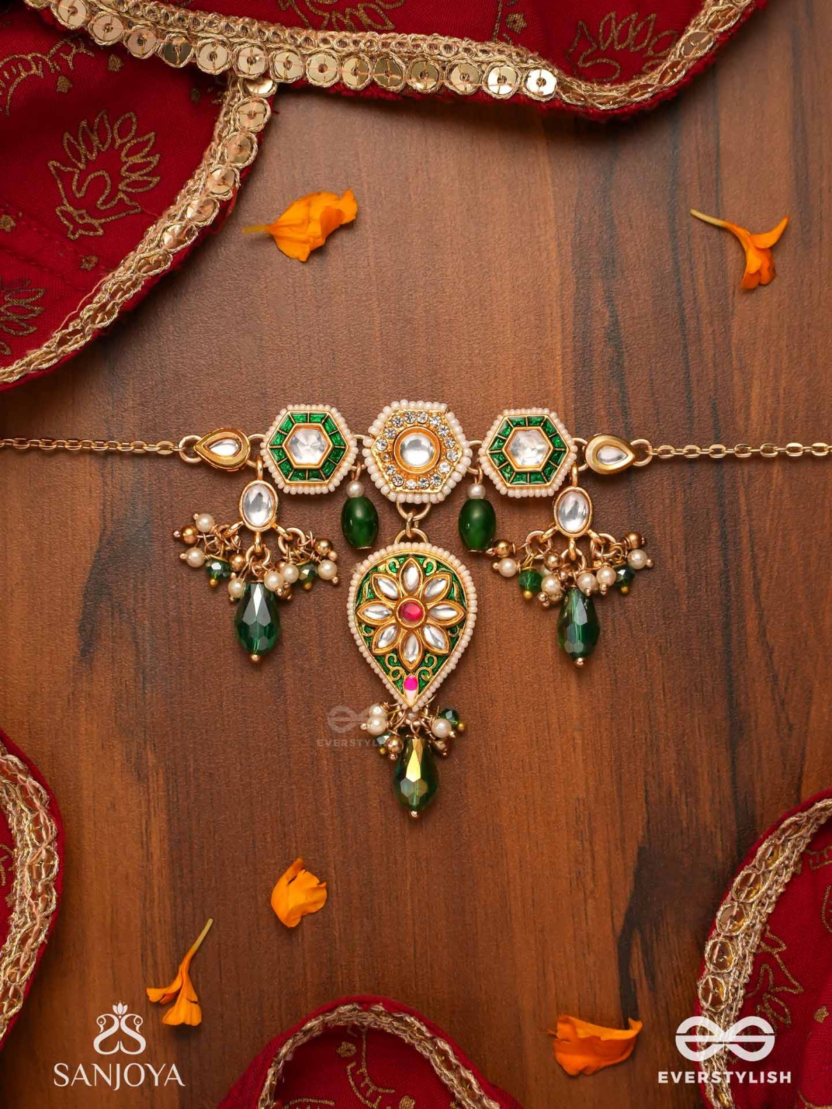 JALNIDHI - OCEAN’S TREASURE - HANDCRAFTED KUNDAN NECKLACE WITH GREEN GEMSTONES AND GOLDEN DETAILS