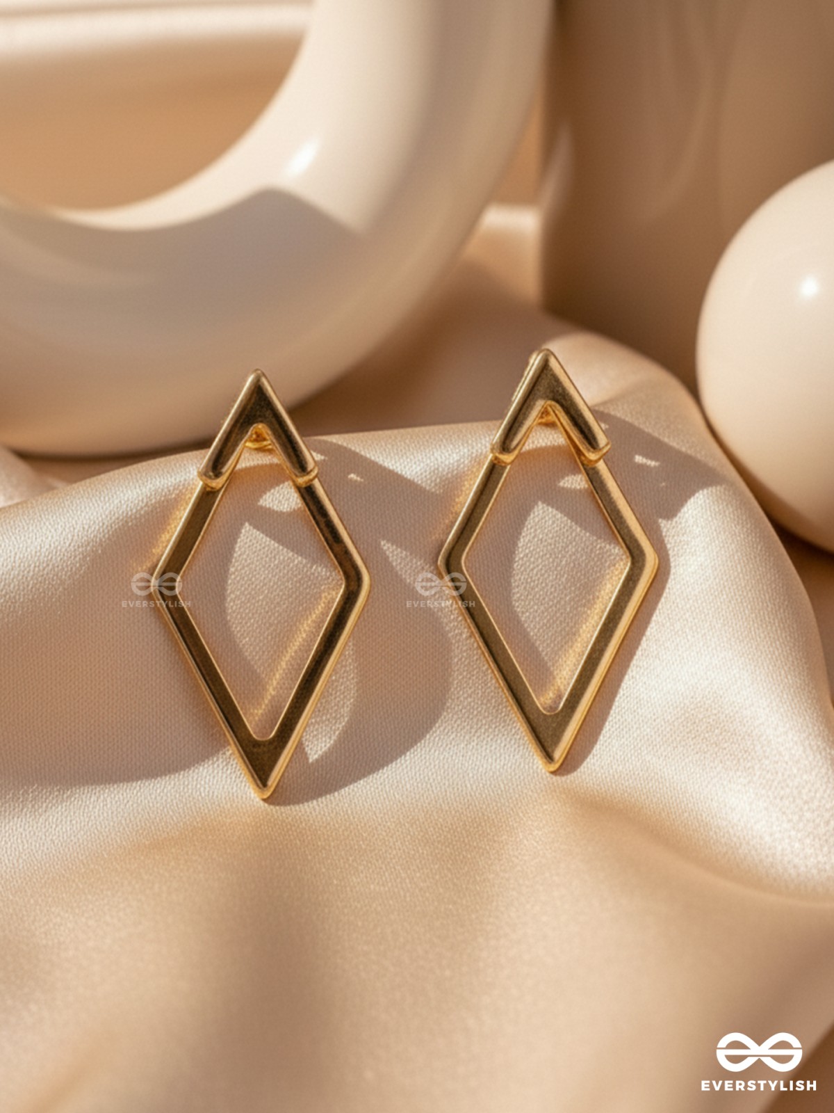 PRISM CHARM-CASUAL DAILY WEAR STUDS
