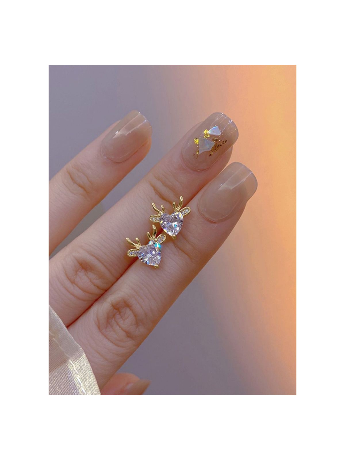 LUMINOUS FAWN - DAINTY HEART GEM DEER STUDS