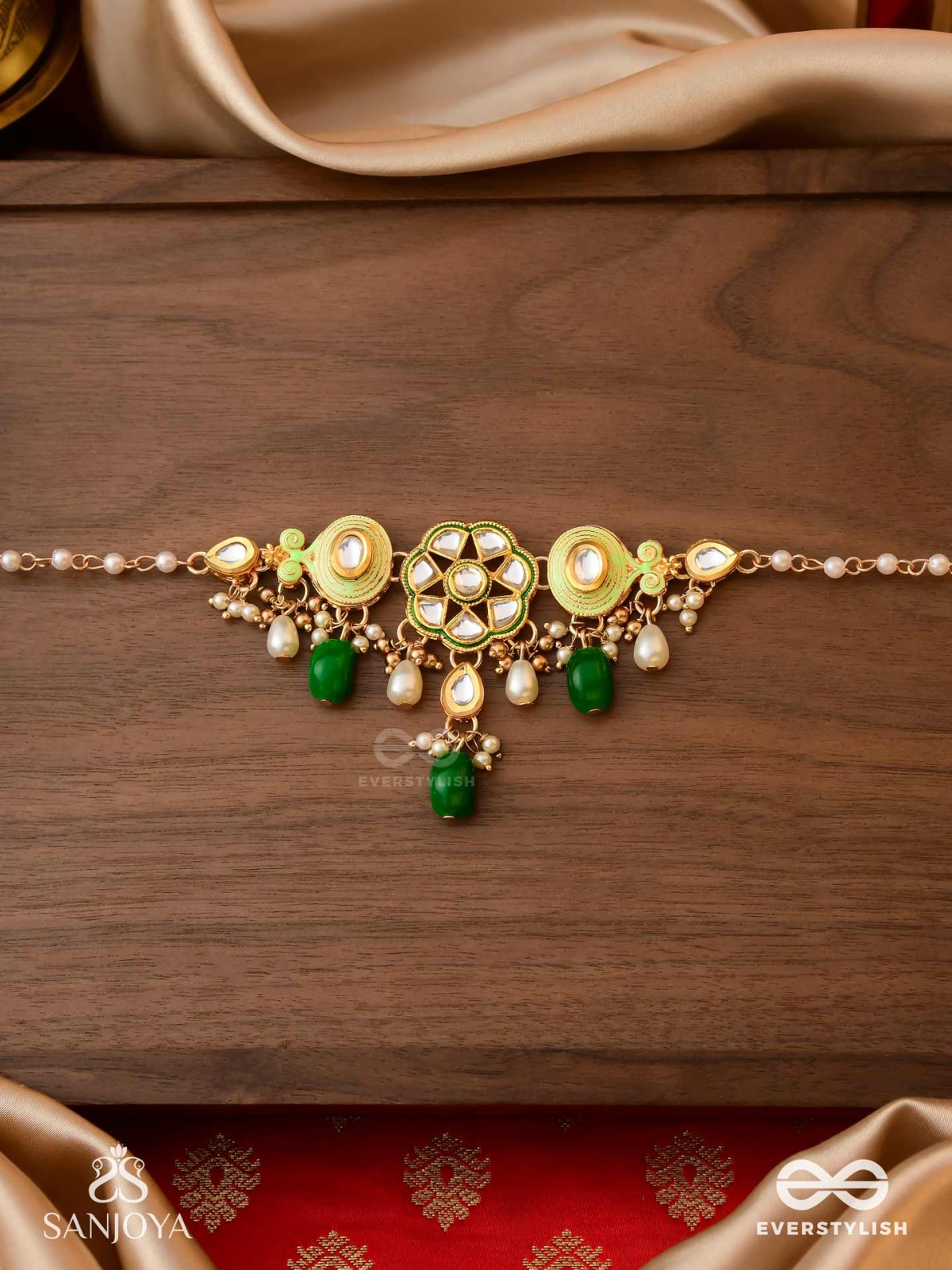 TARALYA - GENTLE RADIANCE- MINIMAL KUNDAN NECKPIECE WITH GREEN DROPS AND PEARLS