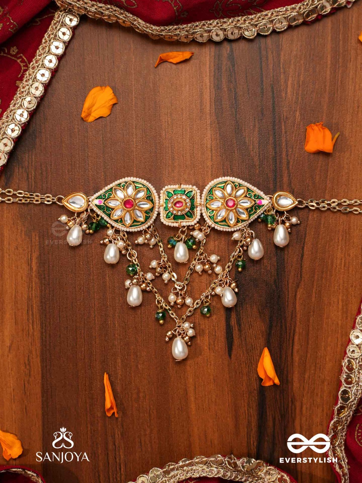 VANDEVI - GODDESS OF THE FOREST-  GRACEFUL KUNDAN NECKLACE WITH BEADS, DAINTY CHAINS AND PEARL DROPS