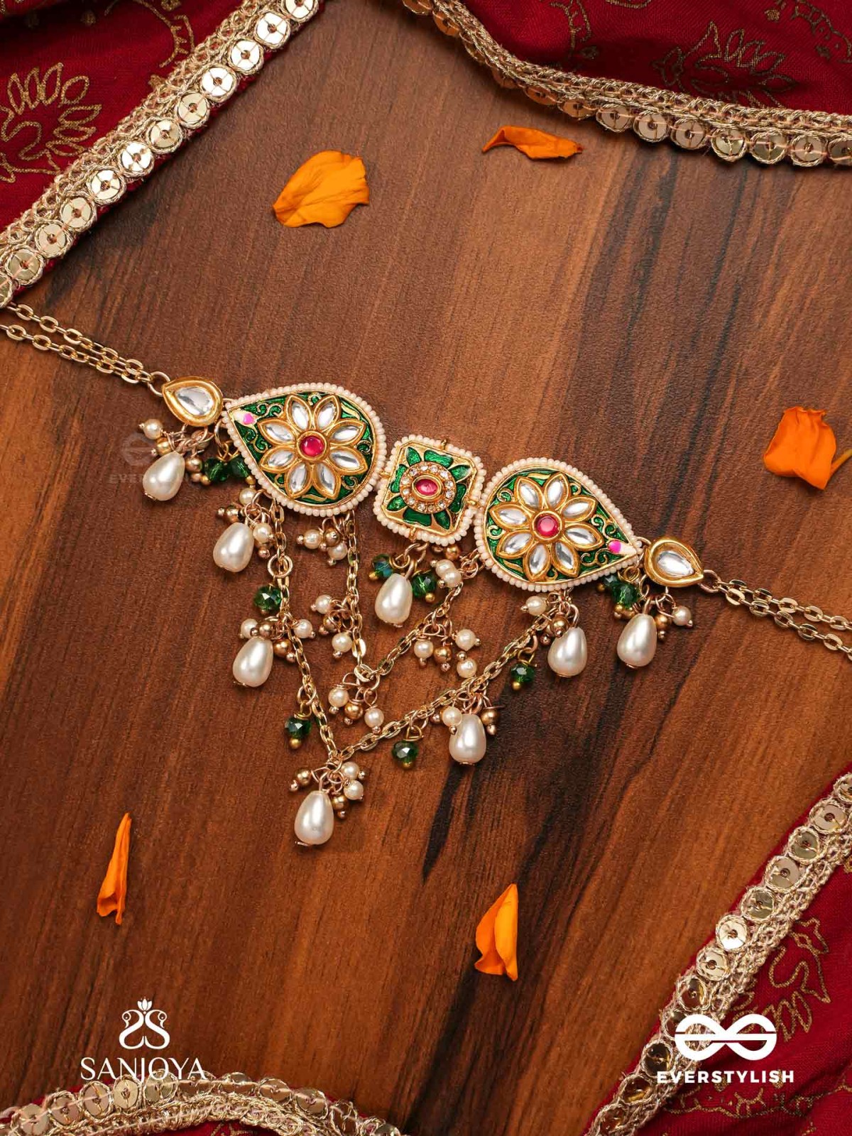 VANDEVI - GODDESS OF THE FOREST-  GRACEFUL KUNDAN NECKLACE WITH BEADS, DAINTY CHAINS AND PEARL DROPS