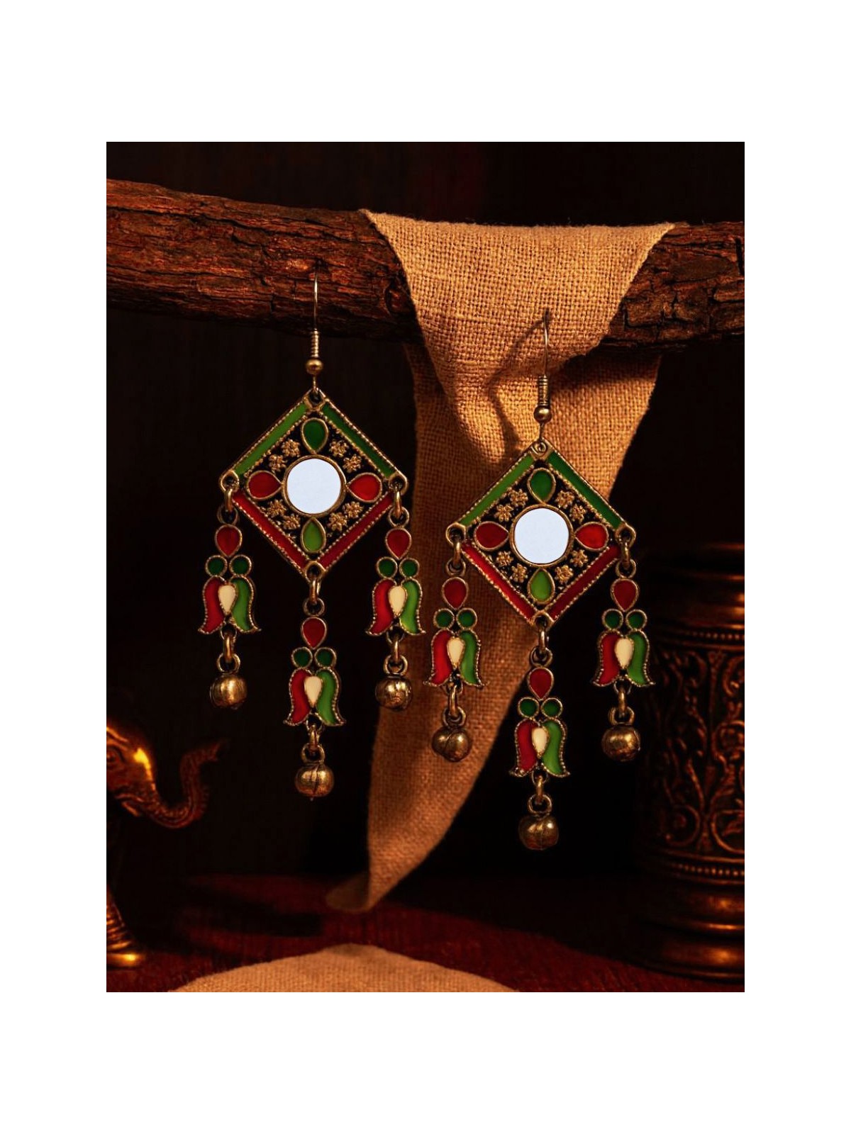MIRROR FLAIR - VIBRANT OXIDISED EARRING