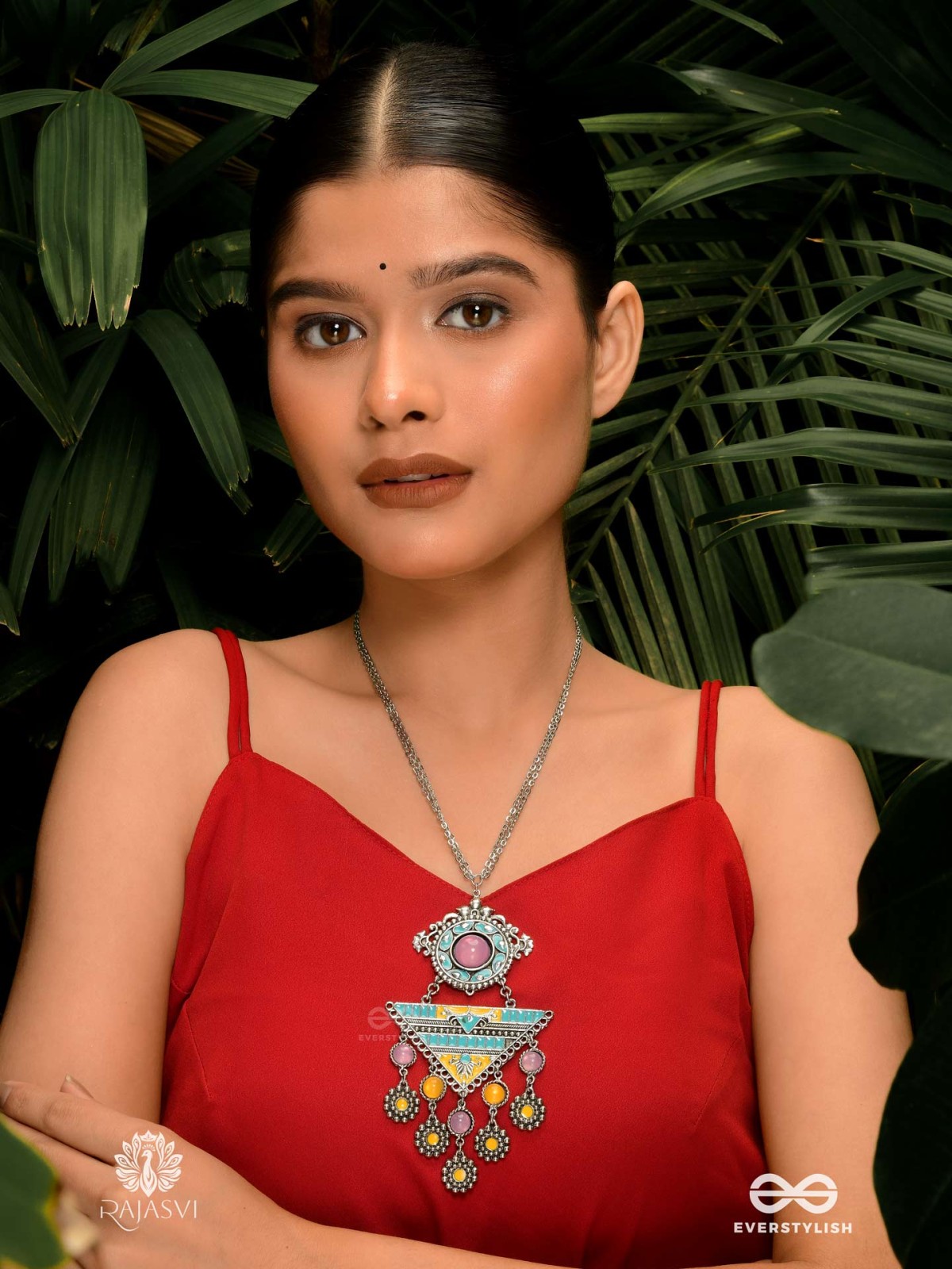 BOHOTARANG - MUSE IN METAL ENAMELING NECKLACE
