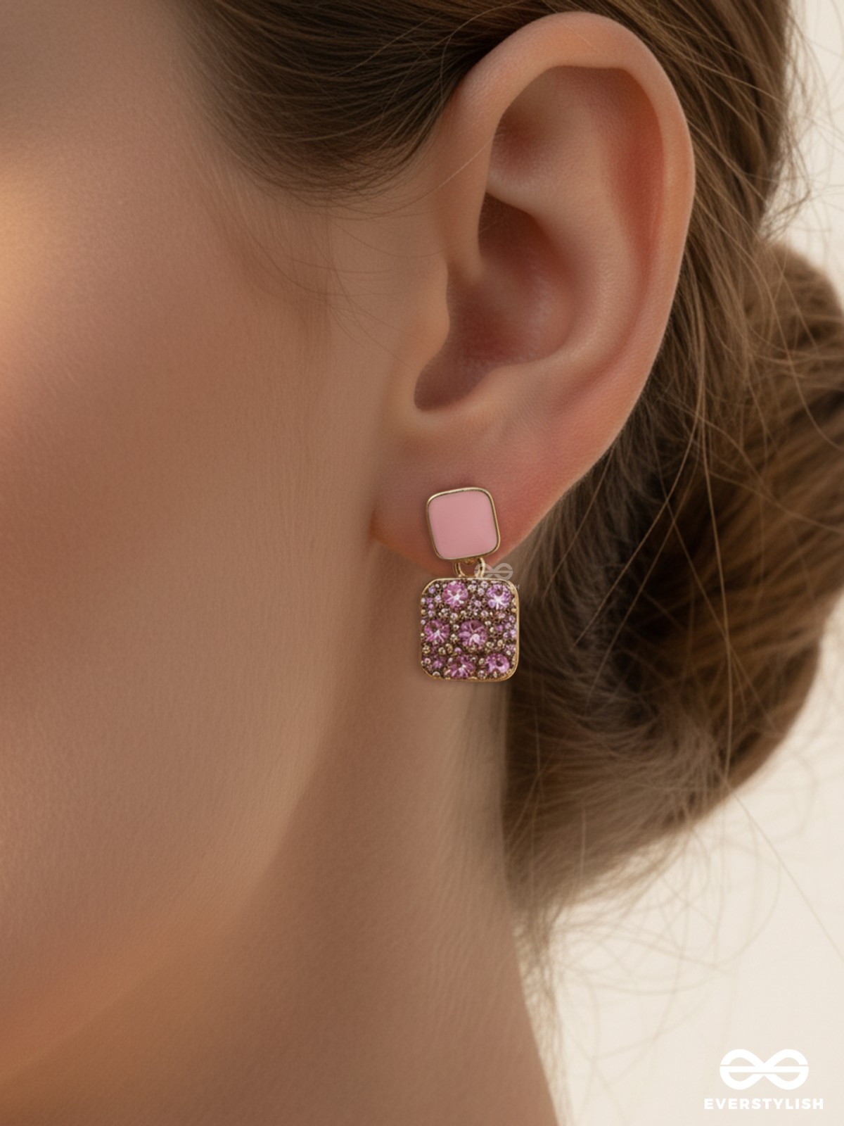 CRYSTAL BYTE – PEACH SHINE STUDS WITH CRYSTAL-CANDY STONES