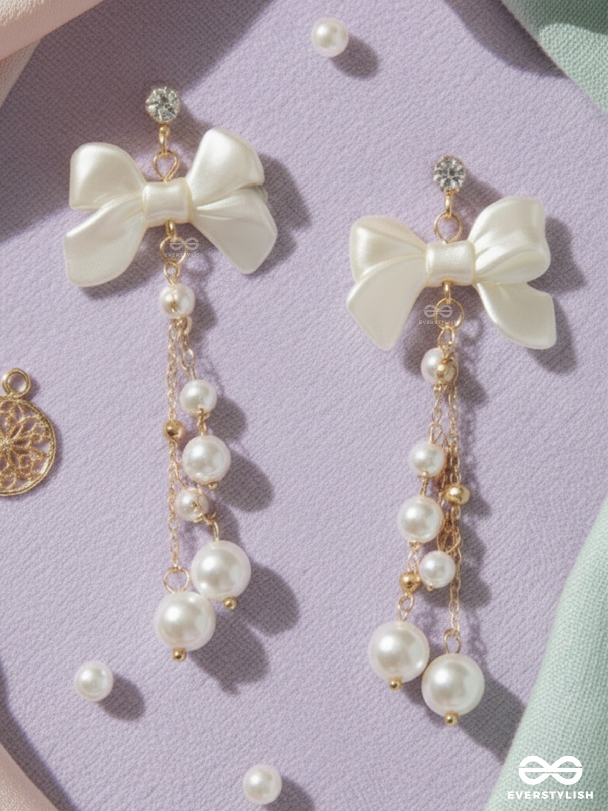 THE RIBBONFALL – LUXE BOW AND PEARL DROPS 