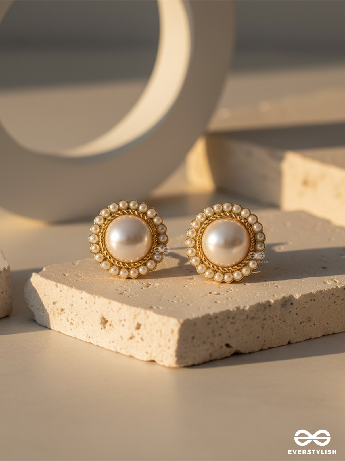 CELESTE GLEAM – LUMINOUS PEARL STUD EARRINGS