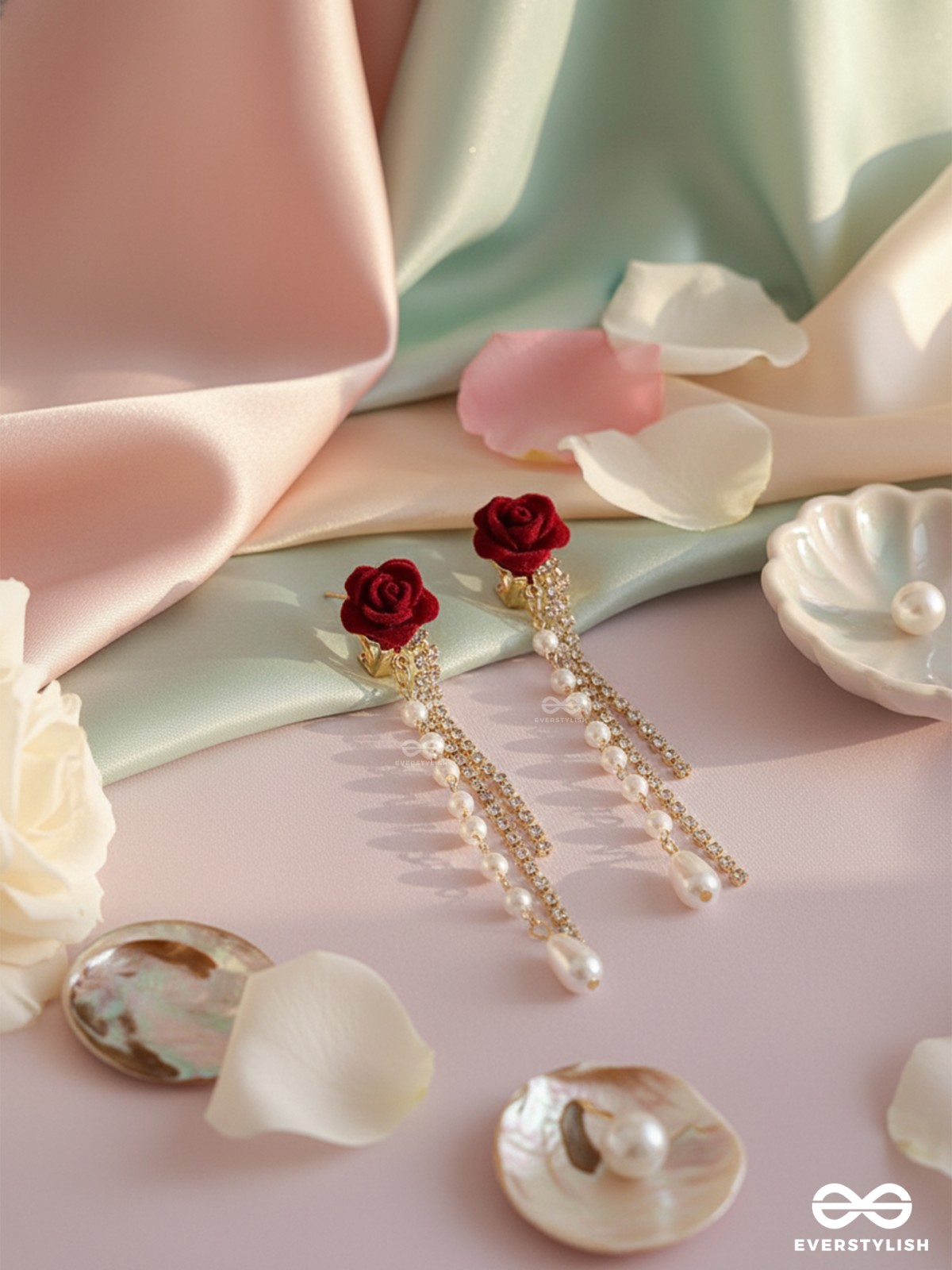 SCARLET FALL – ELEGANT ROSE CHAIN DANGLER EARRINGS