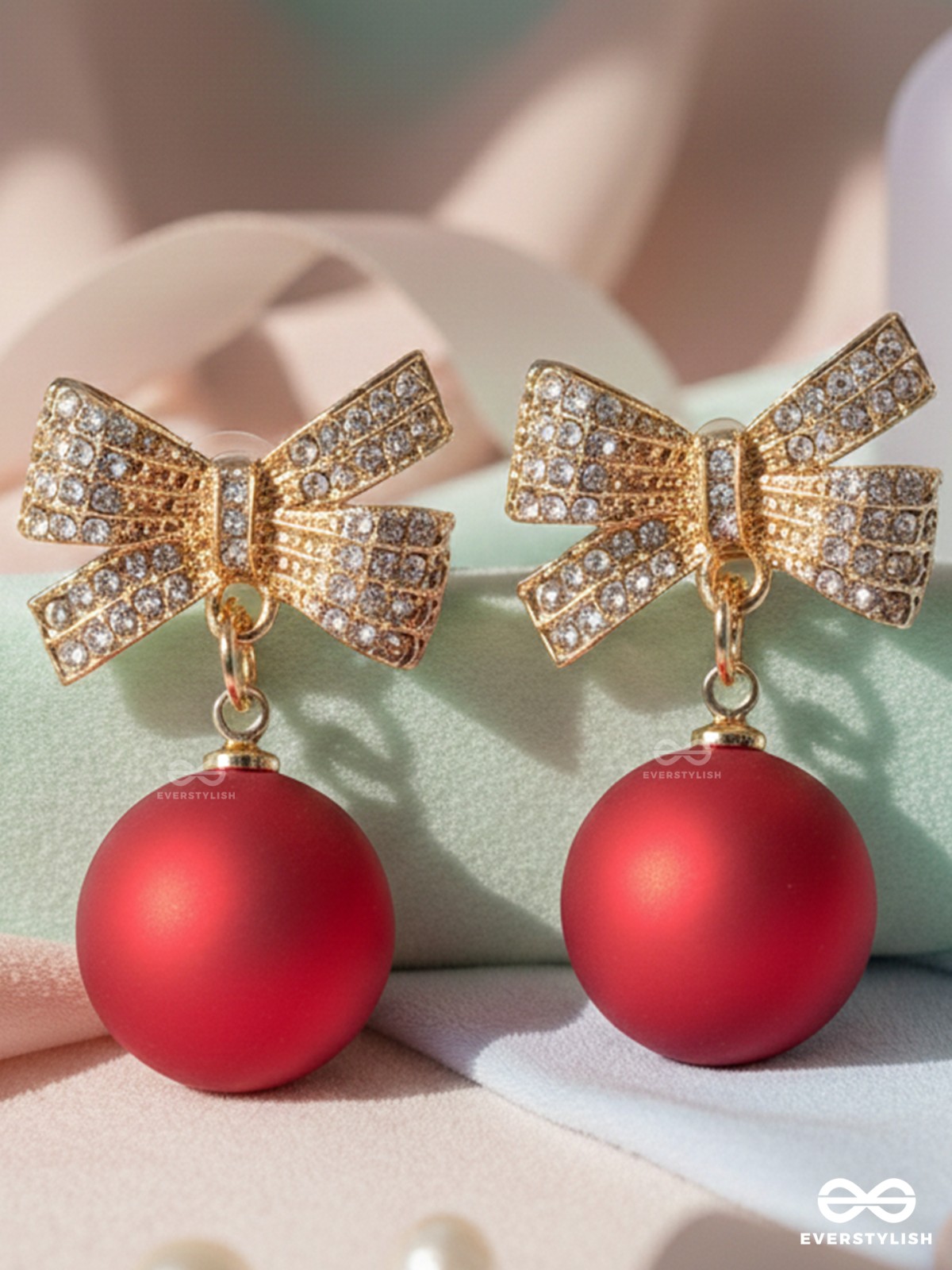 RIBBON RUSH – RED BALL EARRINGS WITH SPARKLY BOWS