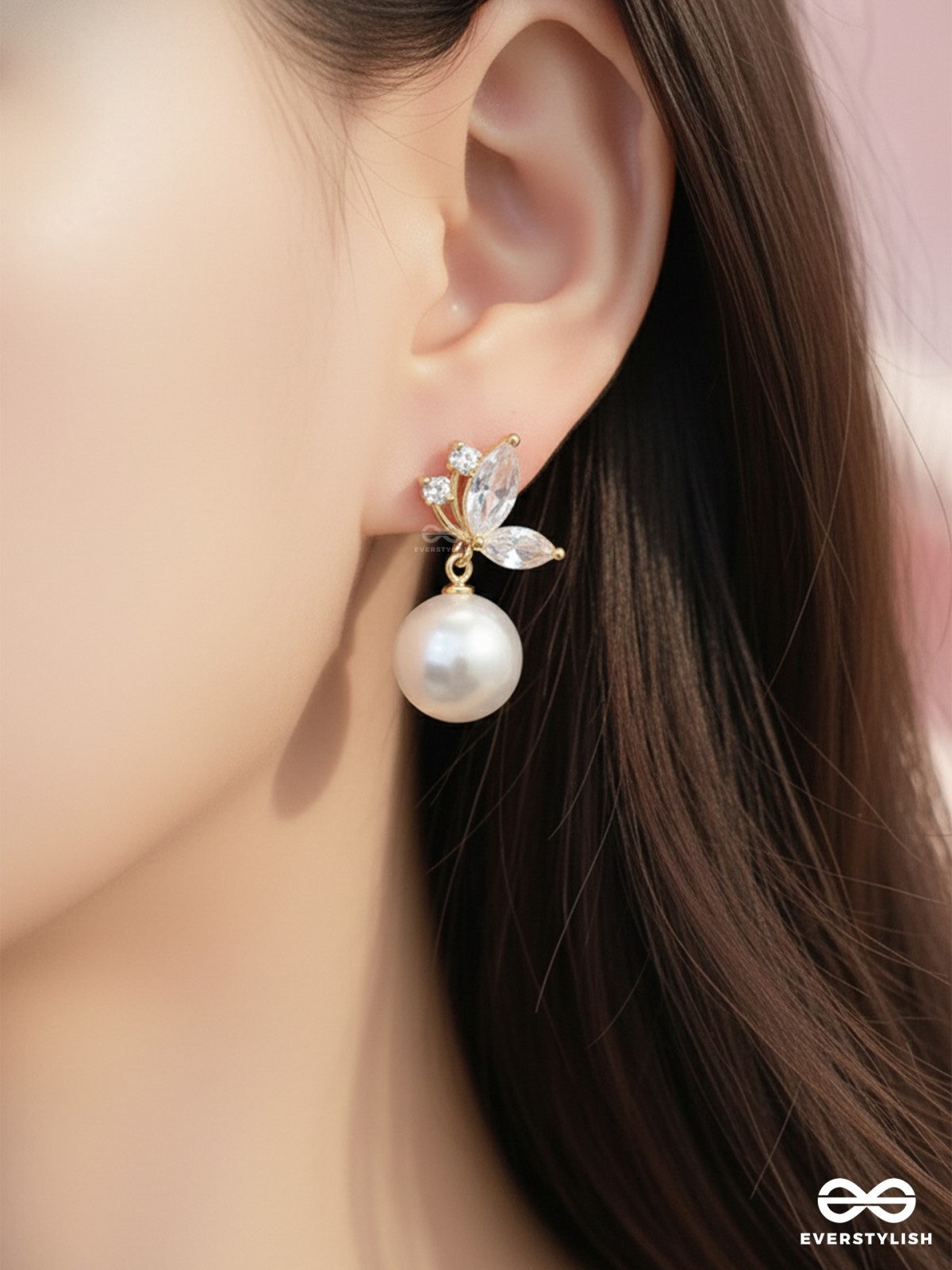 PEARL BUD – MINIMAL LEAF ACCENT WITH PEARL