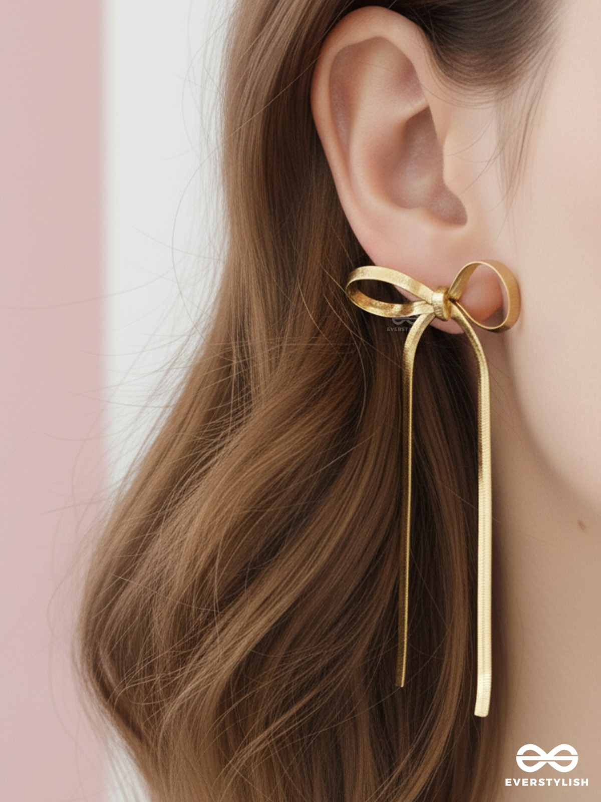 BOWLINE GLINT – MODERN GOLD RIBBON DROPS