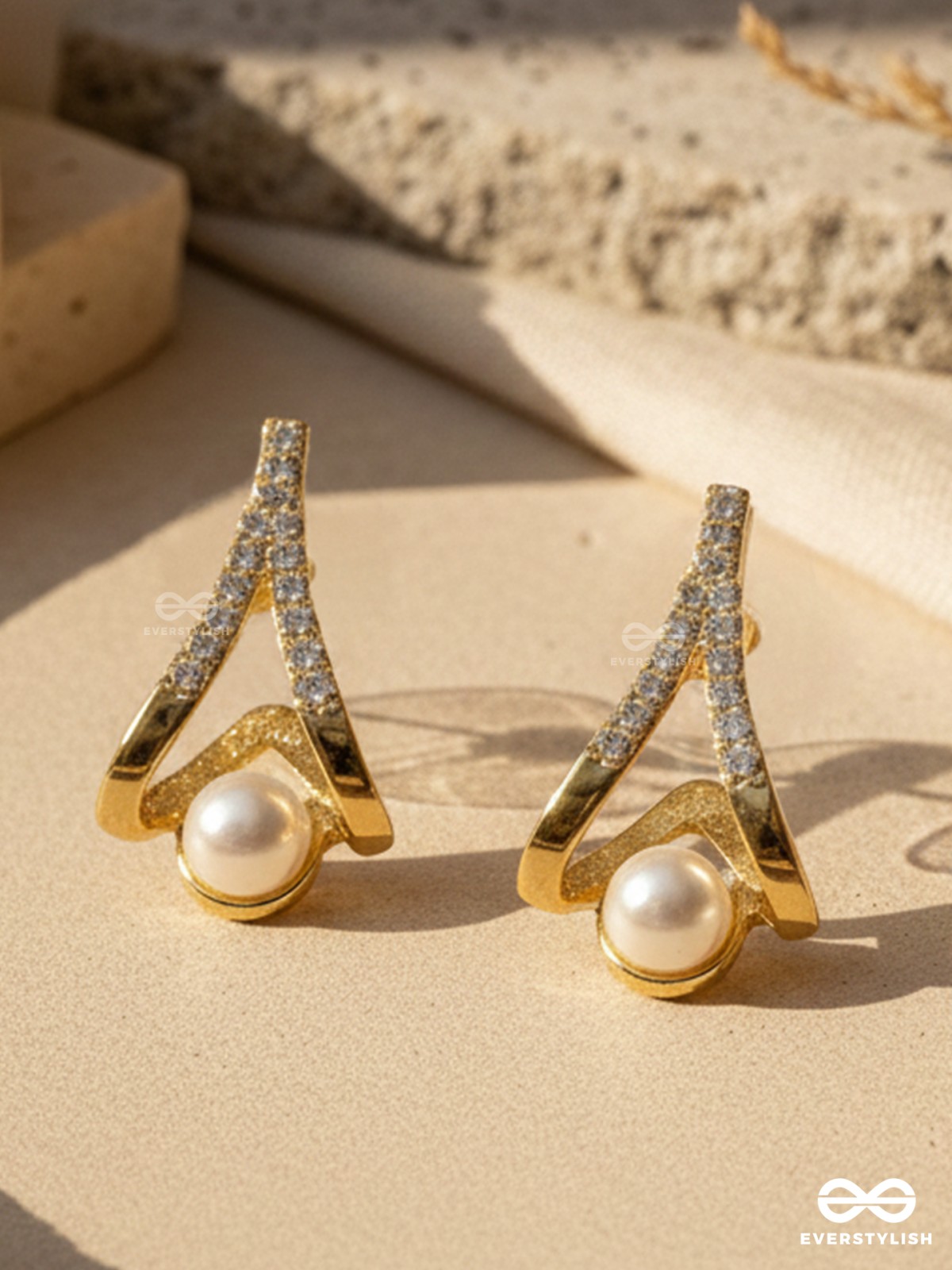 THE CRYSTAL VAULT – PEARL ACCENT EARRINGS