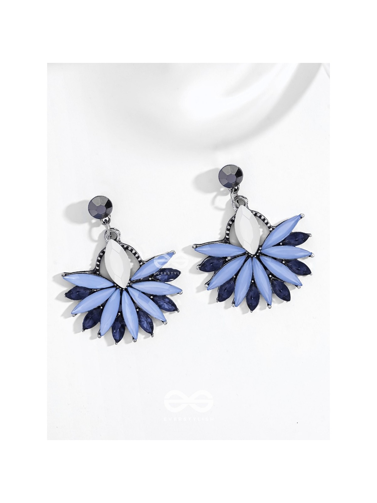Flower Power Scintillating Blue Earrings