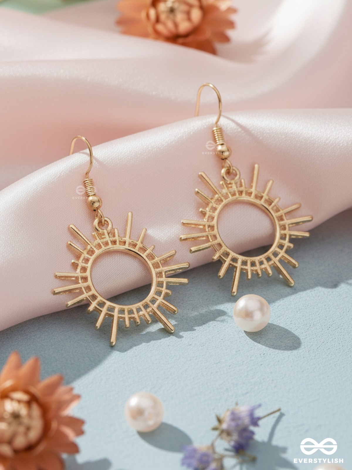 The Cute Little Sun - Golden Elegant Earrings