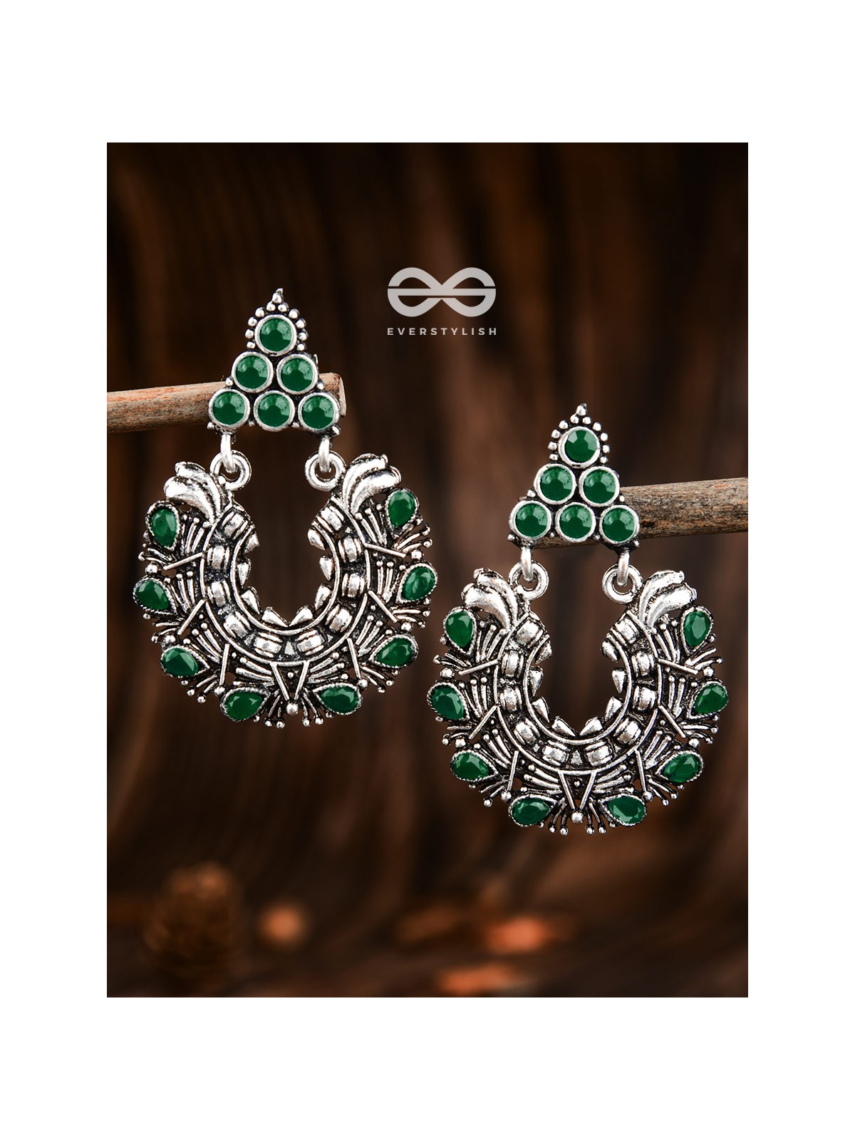 An Intricate Shimmer (Emerald Green) - The Embellished Oxidised Collection