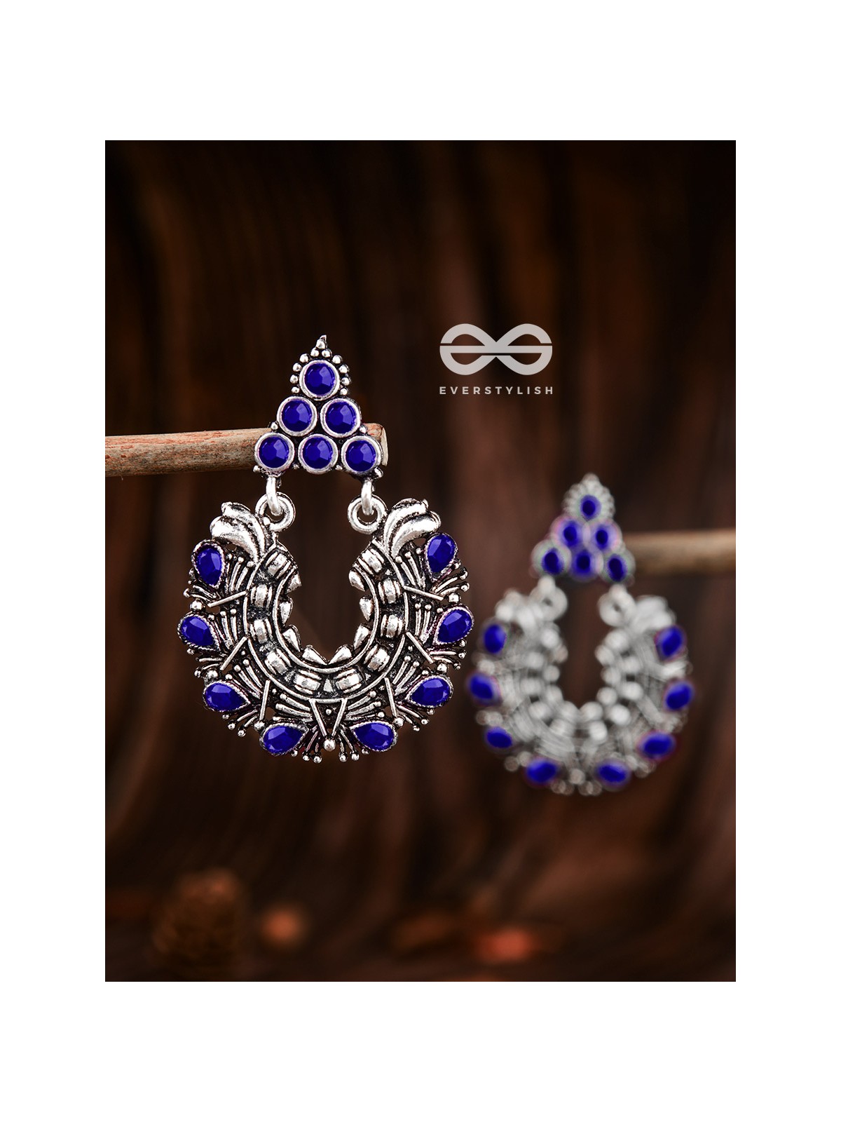 An Intricate Shimmer (Sapphire Blue) - The Embellished Oxidised Collection