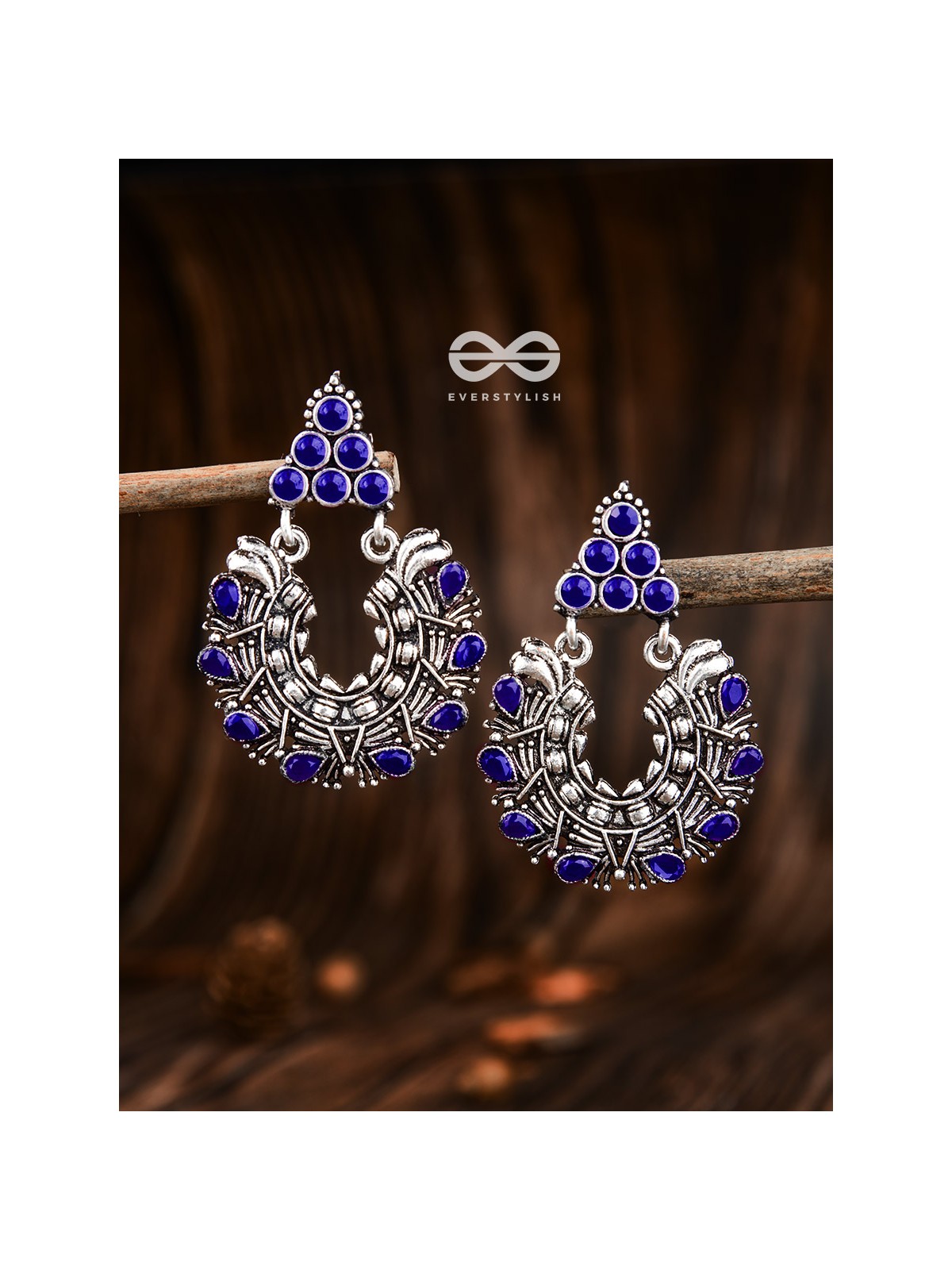 An Intricate Shimmer (Sapphire Blue) - The Embellished Oxidised Collection