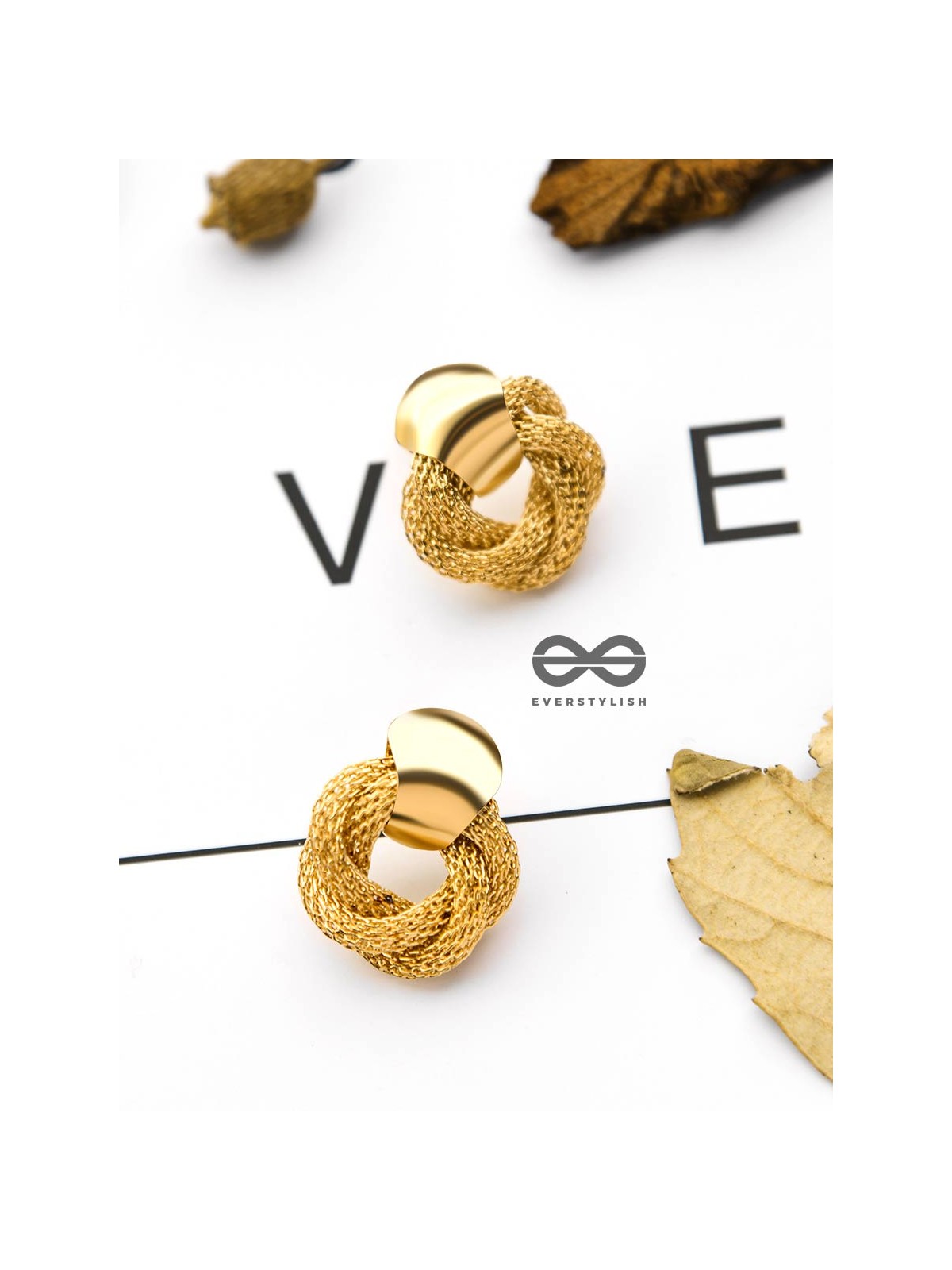 An Elegant Fantasy - Golden Criss-Cross Studs