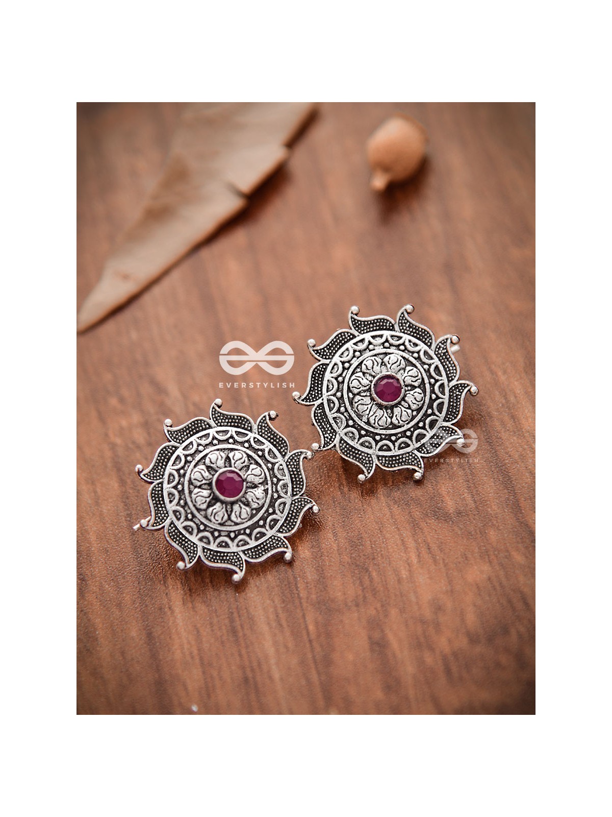 The Vintage Royal Artwork Studs (Ruby Red)- Embellished Oxidised Collection
