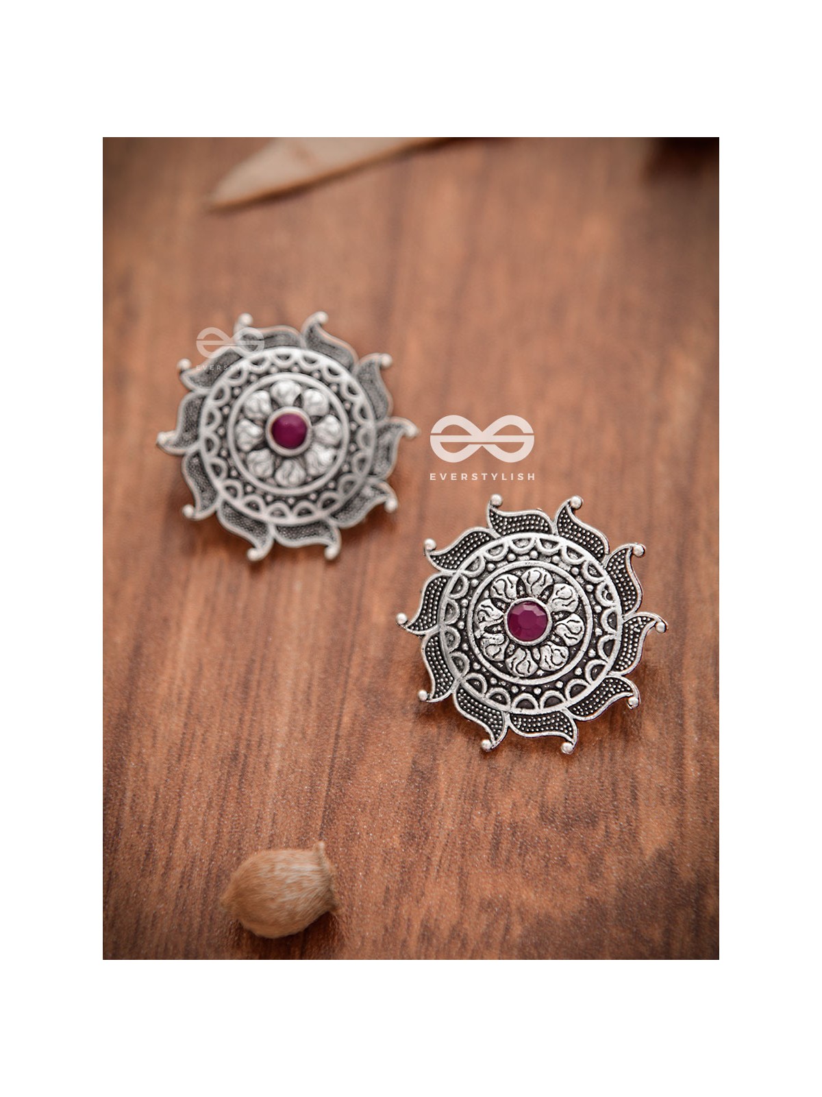 The Vintage Royal Artwork Studs (Ruby Red)- Embellished Oxidised Collection