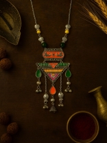 The Splendid Skyline- Silver Embellished Bracelet