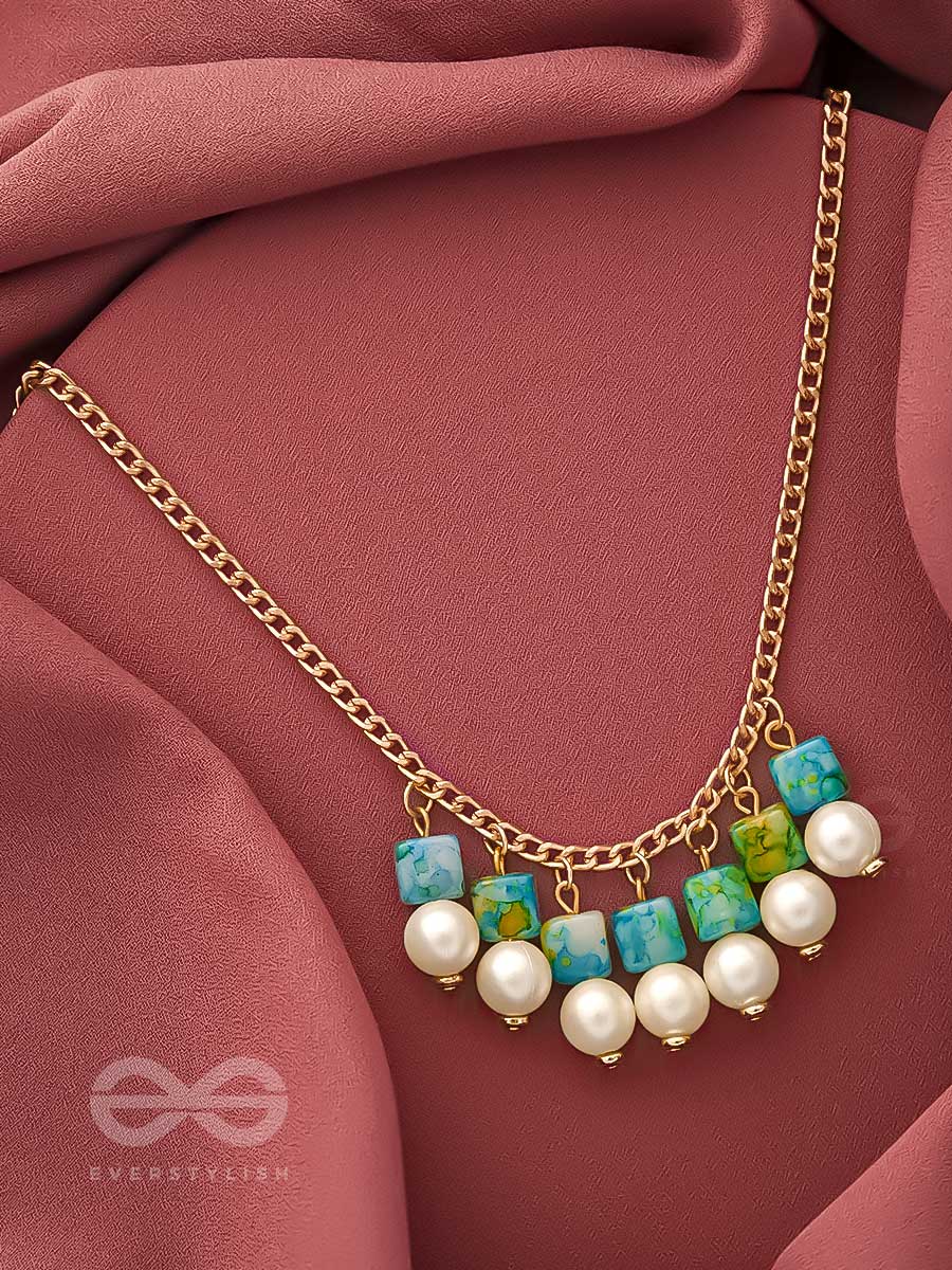 April Shower- Golden Pearls Necklace