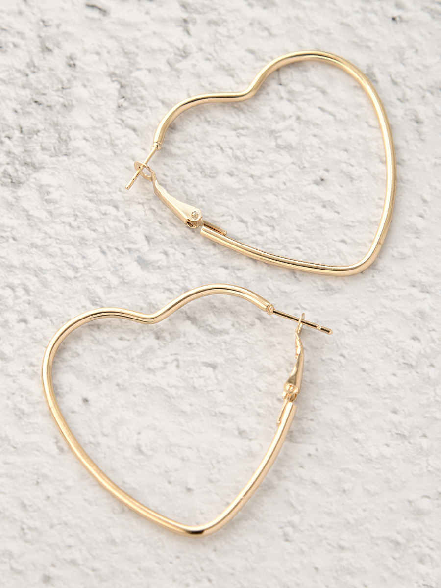 Love Me Like I do - Trendy Heart Hoops- Golden