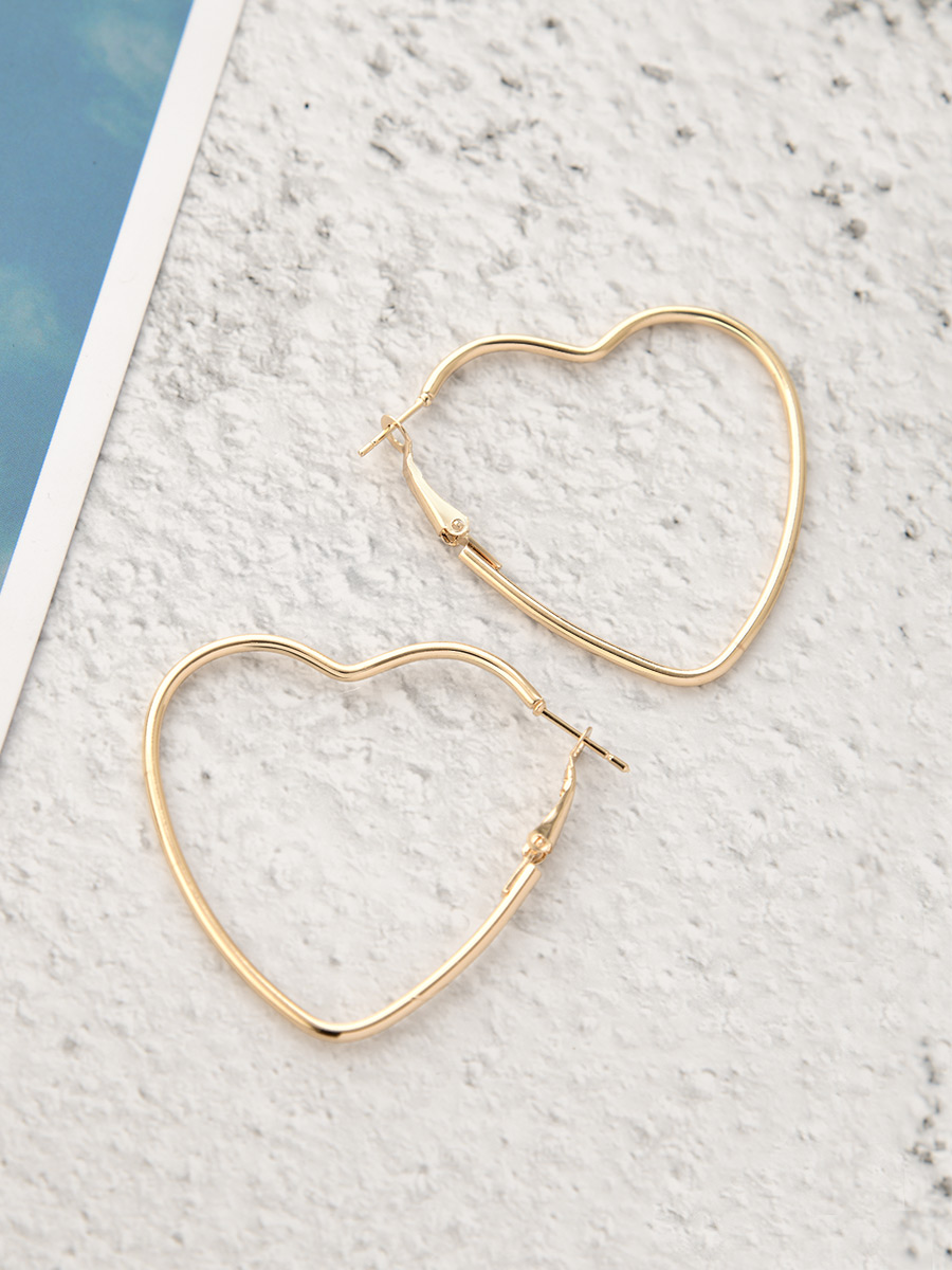 Love Me Like I do - Trendy Heart Hoops- Golden